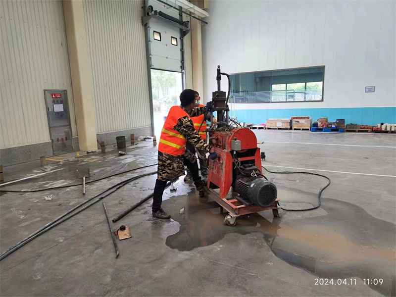 内蒙古厂房地面下沉塌陷注浆加固施工